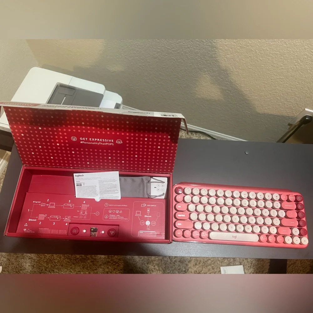 Retro Mechanical Wireless Keyboard with Customizable Emoji Keys NEW